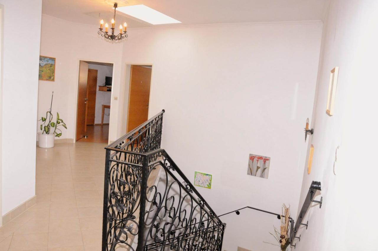 Privatzimmer Familie Schwarz Viena Exterior foto